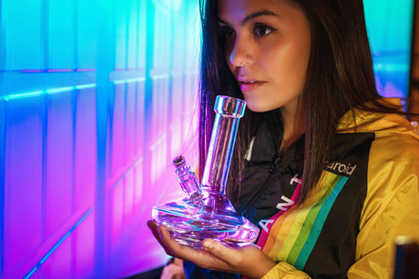 How to Pick the Perfect Bong for You: Exploring the Best Bongs, Glass Bongs, and Mini Bongs