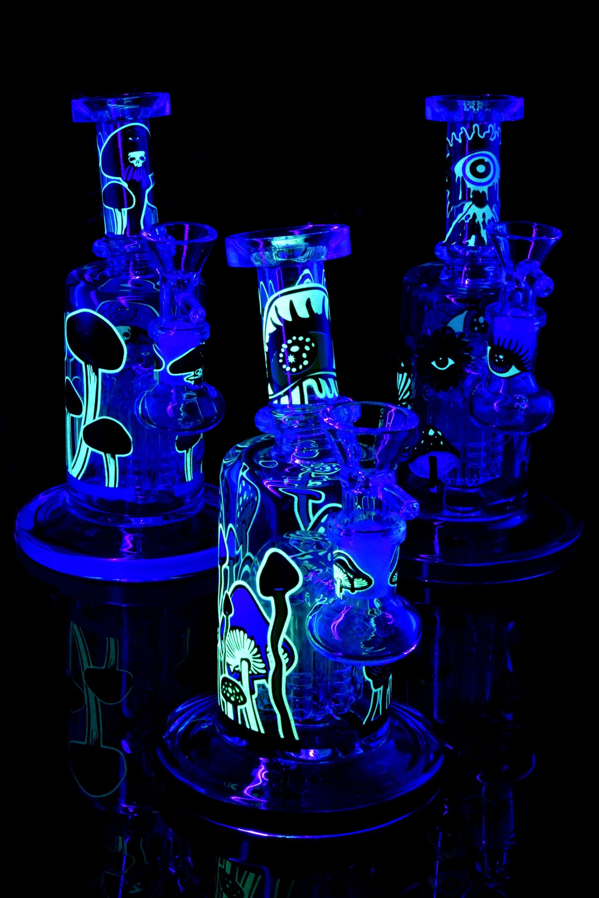 Glow-in-the-Dark Mushroom Bong “Shroom Eye” – Tree Perc – 14.5 mm Female – 6.5″