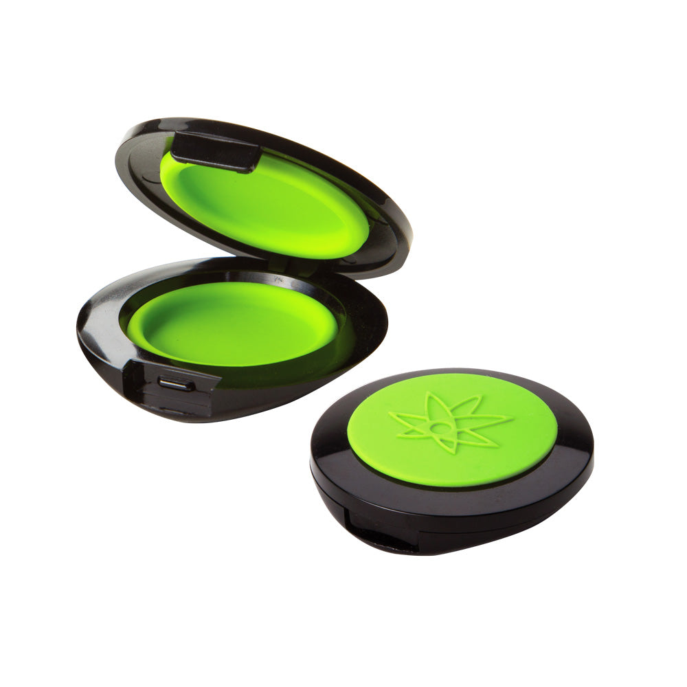 420 Science Wax Wallet in black and green, compact silicone oil & wax storage, open view
