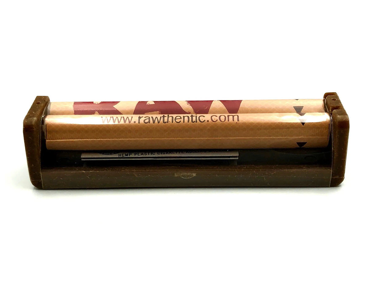 RAW Hemp Plastic 2-Way Roller, 110mm, front view on white background, for easy rolling