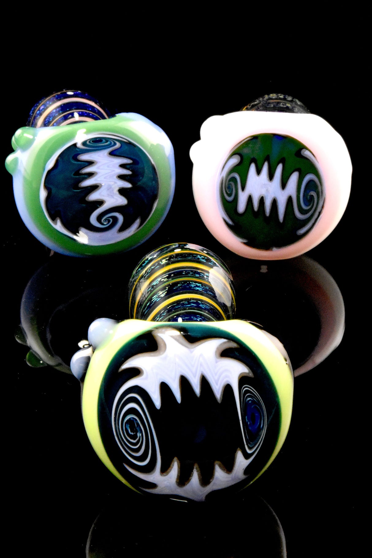 Dichro Gold Fumed Glass Spoon “Neon Nebula” – 4″ – Assorted Colors