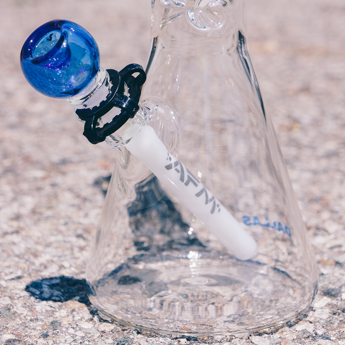 18" Dallas Football Beaker Bong by AFM with blue bowl, sturdy 5mm glass, and clear view of the logo