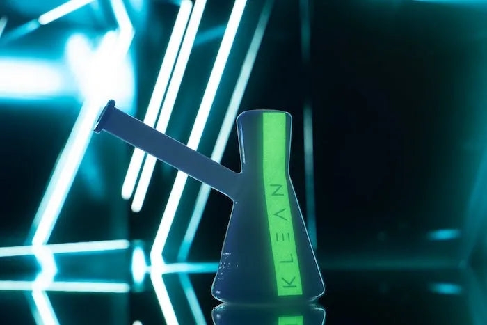 KLEAN White Series Bubbler Master Case of 24 - deep bowl and water chamber close-up view