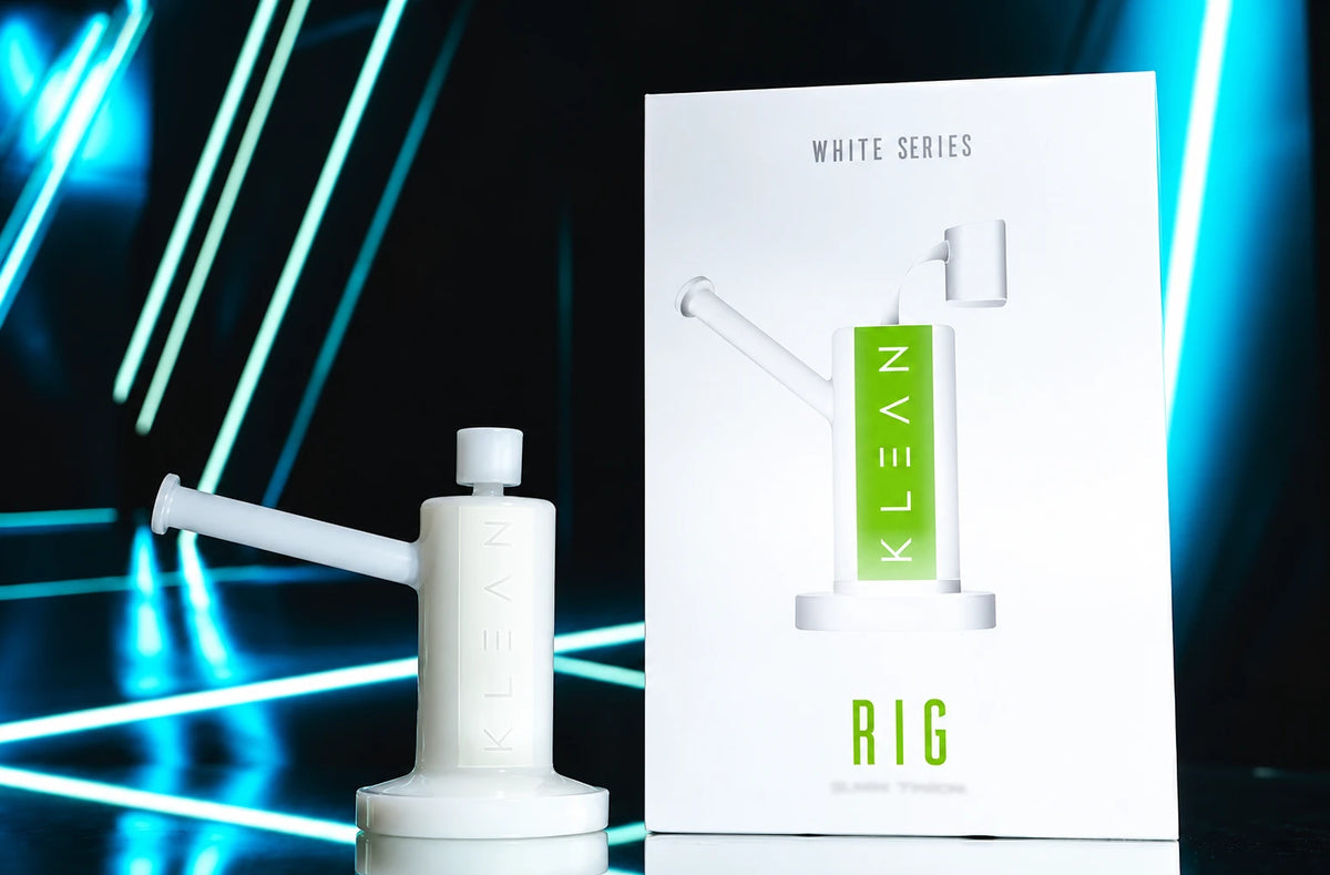 KLEAN White Series Rig - clear borosilicate glass dab rig with glow-in-the-dark stripe