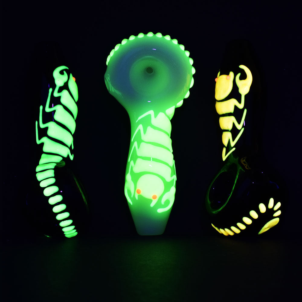 Scorpion Glow in the Dark Spoon Pipe