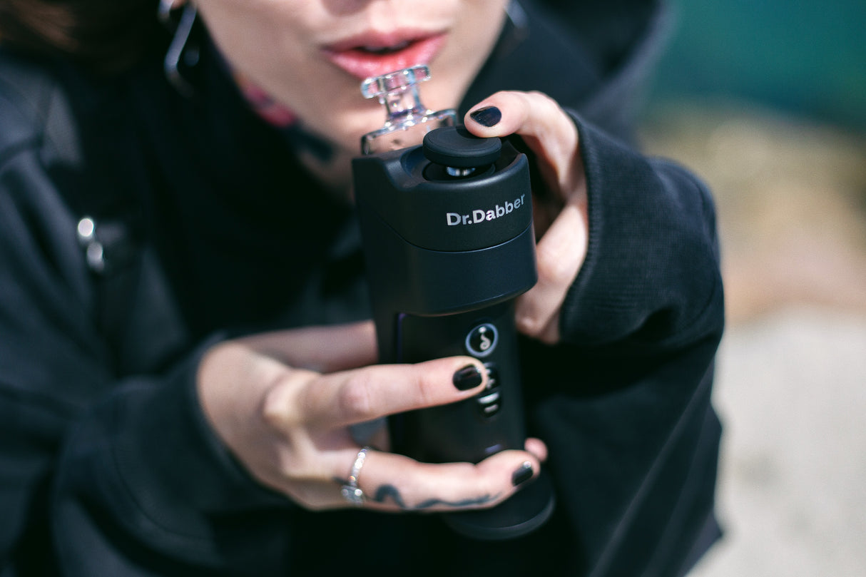 Dr. Dabber Switch GO
