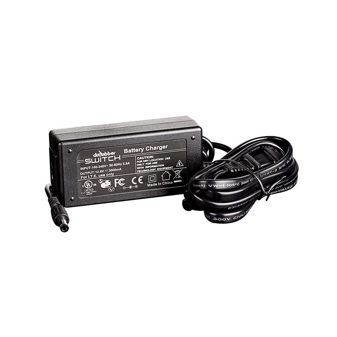 Dr. Dabber Switch Quick Charge Cable & Adapter Kit for Vaporizers, Front View