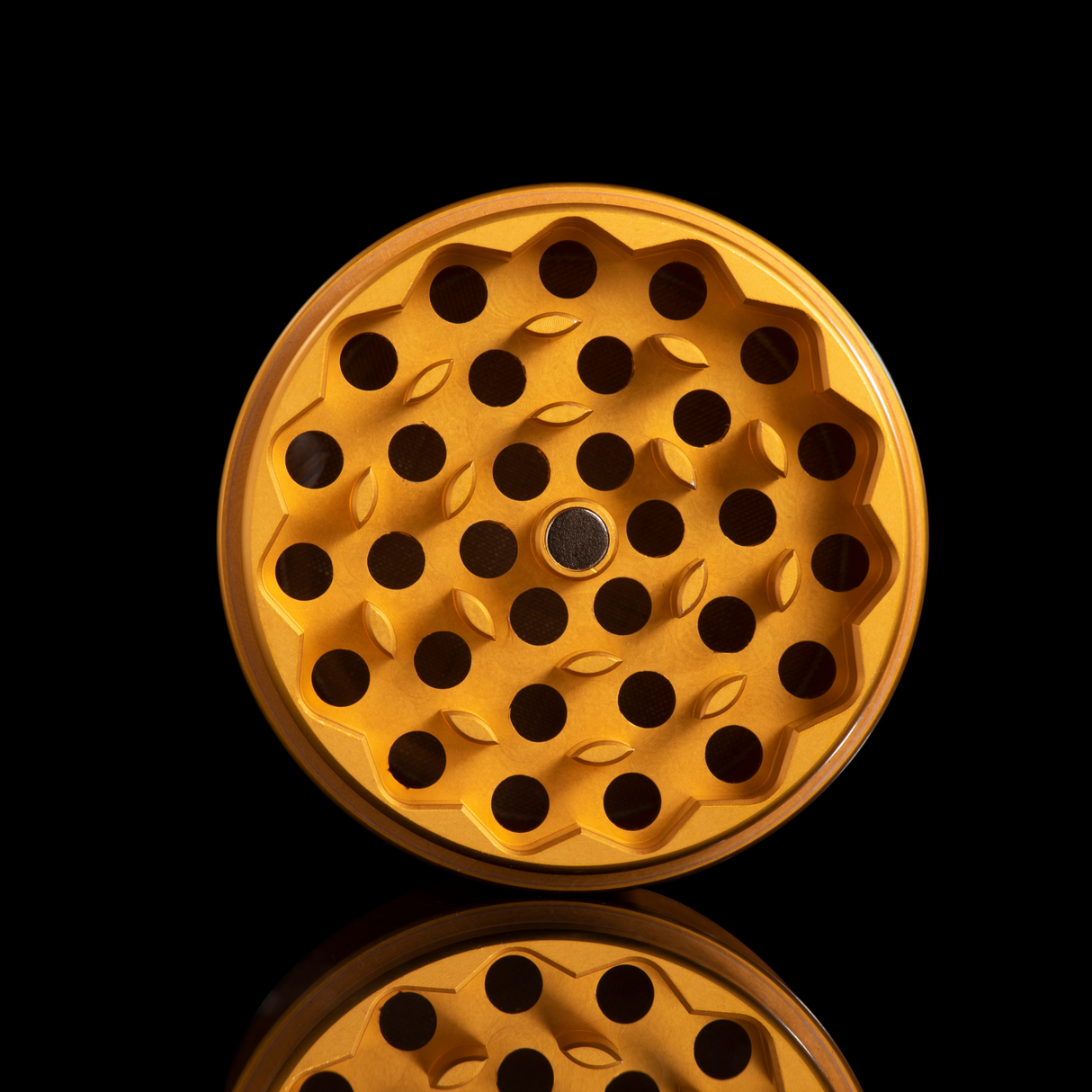 BLUEBUS 4 Piece 2.2" Aluminum Grinder, Magnetic Top, For Dry Herbs - Top View