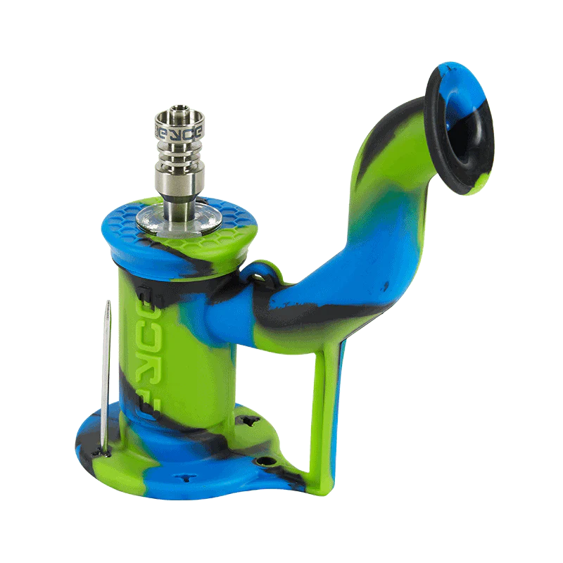 Eyce Rig II silicone dab rig in blue and green, 90-degree joint angle, portable design