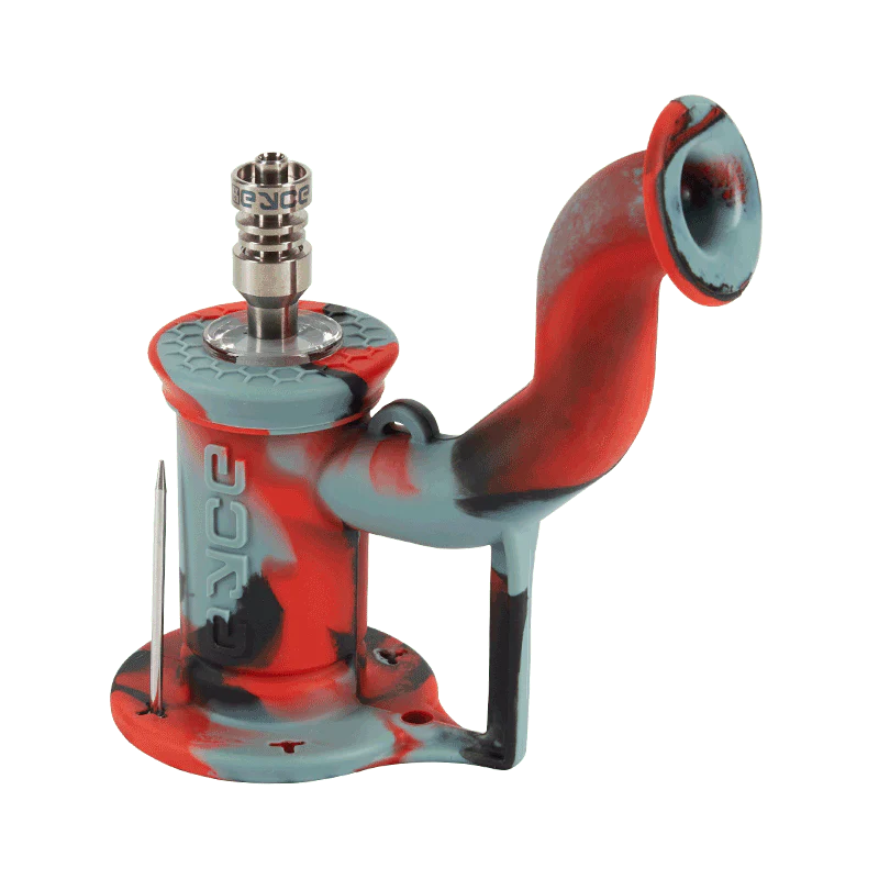 Eyce Rig II in Urbanred, silicone dab rig with titanium nail, 90-degree joint angle, portable design