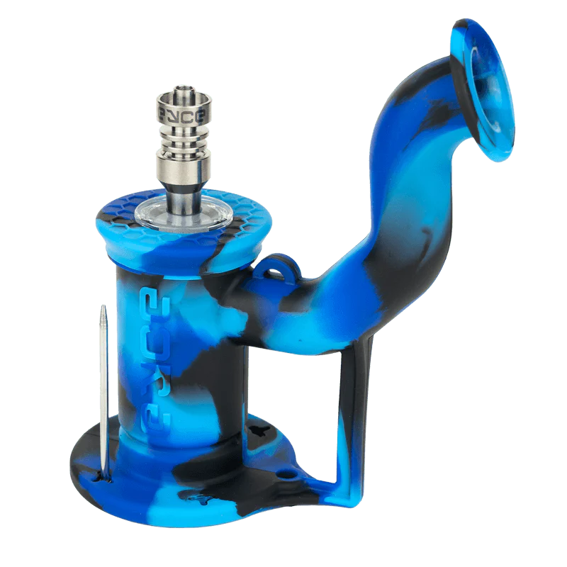 Eyce Rig II silicone dab rig in Winter color with titanium nail, 90-degree joint, portable design
