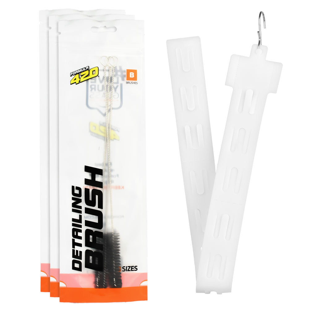 Formula 420 Detailing Brush Set in packaging with one brush displayed, ideal for cleaning hard-to-reach areas.