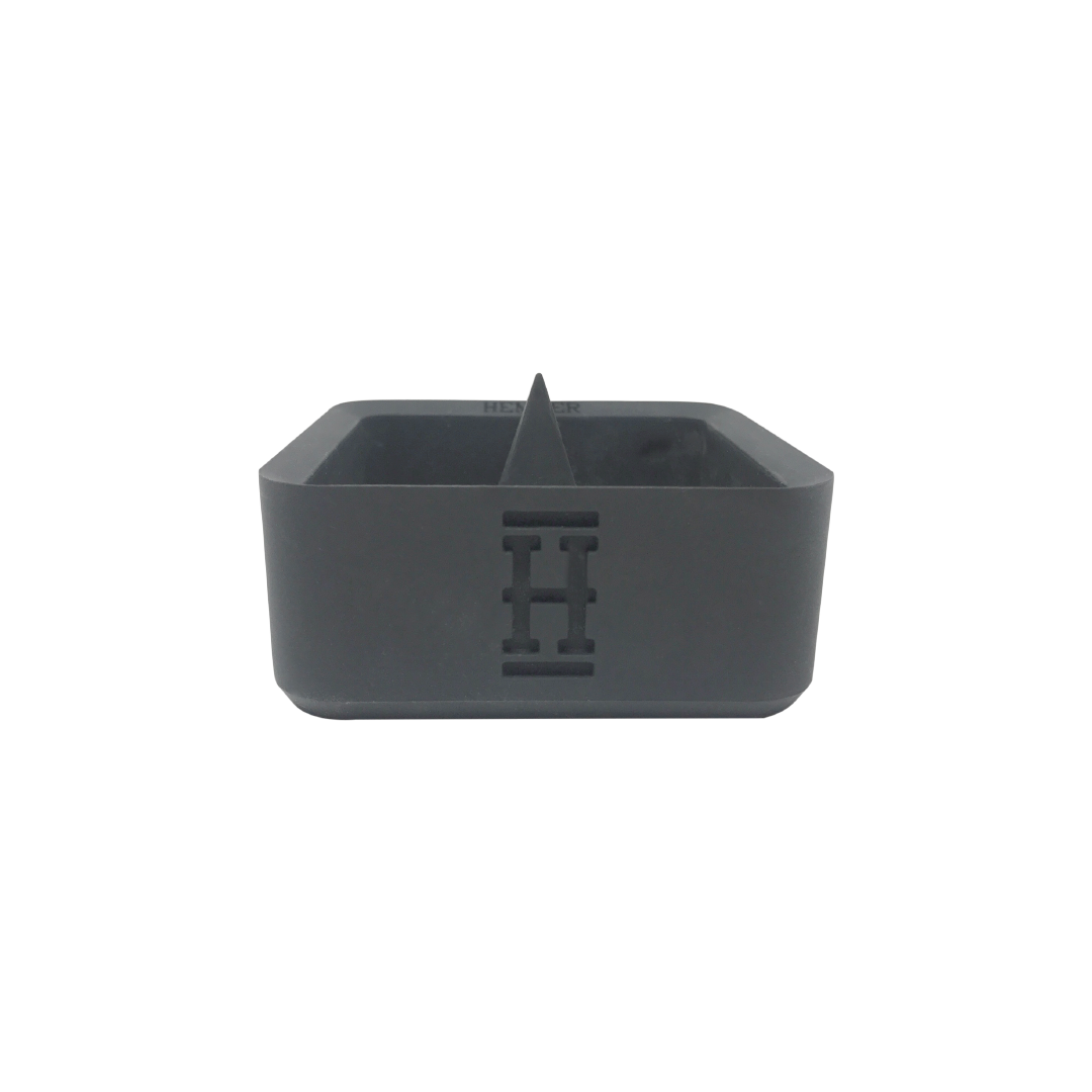 Hemper Silicone Caché Debowling Ashtray in Black - Durable, Easy-to-Clean Design
