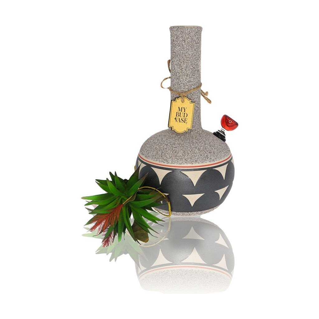 My Bud Vase "Coyōté" Bong with red poker, ceramic build, and tribal design - front view