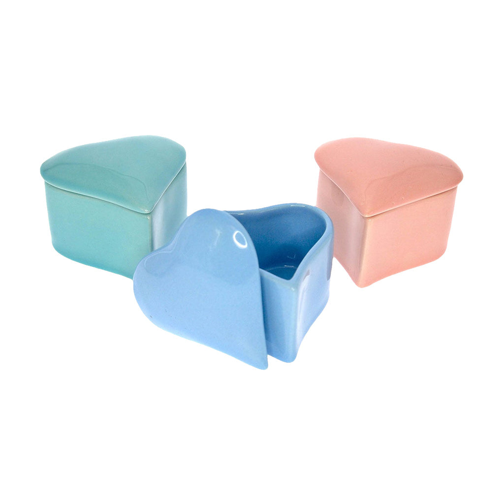 My Bud Vase Heart Stash Cache in pastel colors, front view on white background