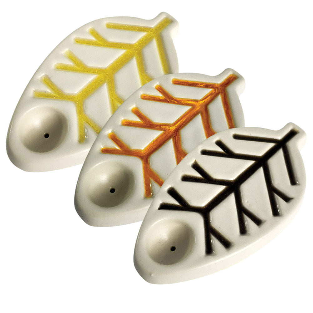 Oak And Earth Creations Ceramic Leaf Pipes in Ivory with Intricate Detailing