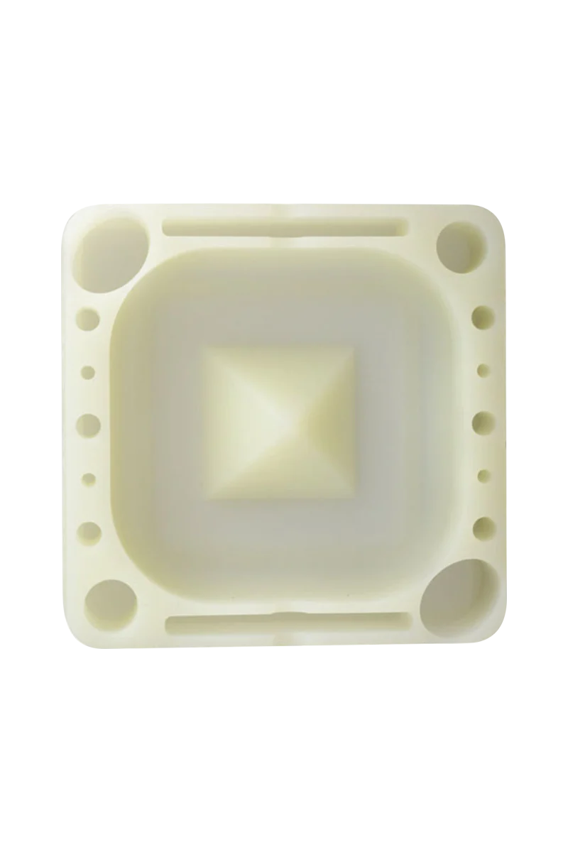 Pulsar Tap Tray in silicone for dry herbs and concentrates, front view on white background