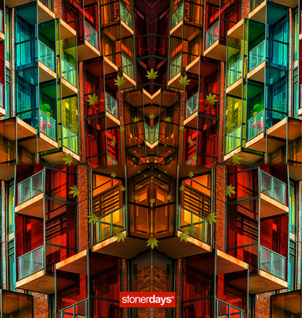 StonerDays 8" Rooms Of Perception Dab Mat with psychedelic pattern, perfect for bongs and concentrates