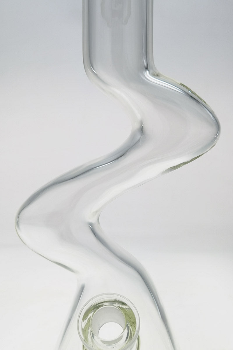Close-up of TAG 16" Beaker ZONG with 50x7MM glass and 18/14MM Downstem, showcasing its unique zigzag design.