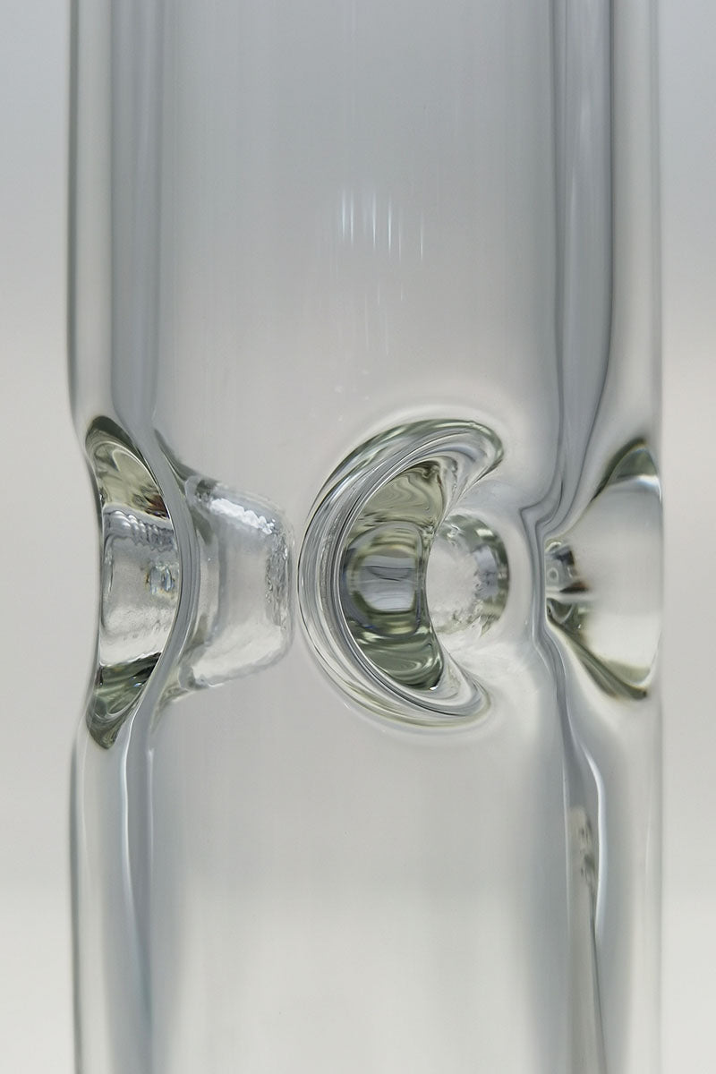 Close-up of TAG 20" Straight Tube Bong Ice Catcher Detail, 7mm Thickness