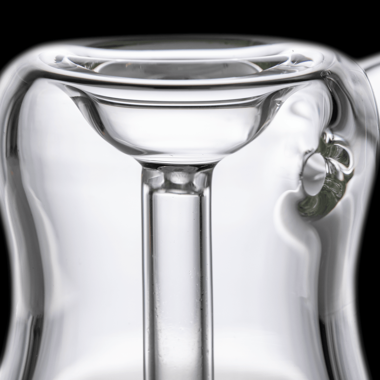 Close-up of MJ Arsenal Abyss Compact Bubbler showing the sleek chamber and smooth curves