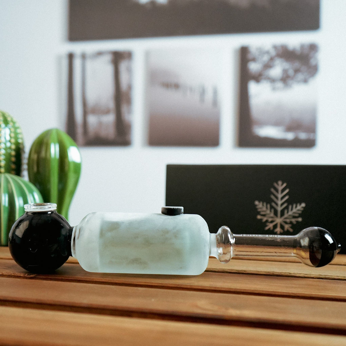 Freeze Pipe Steamroller with glycerin chamber for cool smoke, displayed on wooden surface
