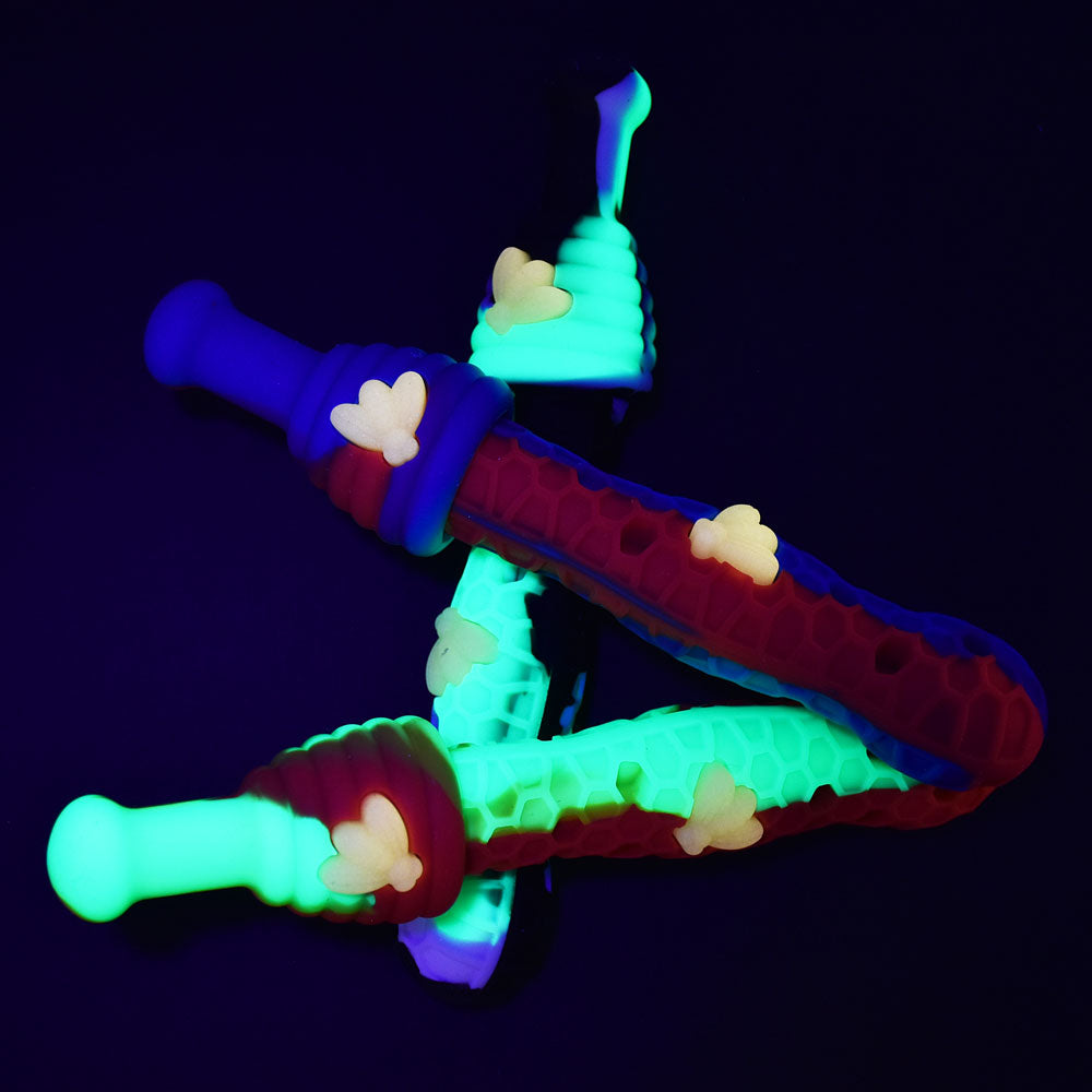 Silicone UV Honeybee Vapor Straw w/ Cap, 6.5", glow effect, 14mm titanium tip