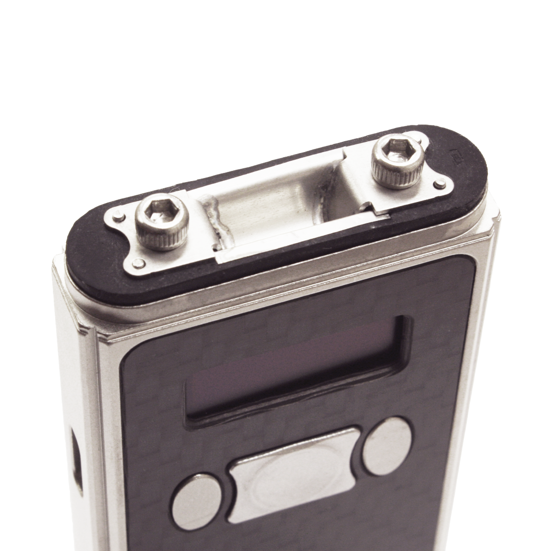 Evolv Cricket Pocket Dab Rig Vaporizer close-up view highlighting the atomizer attachment