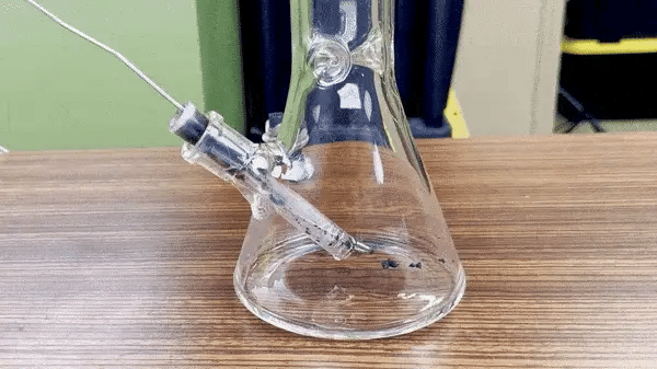 How to get a stuck bong bowl or downstem without breaking anything | DankGeek Guide