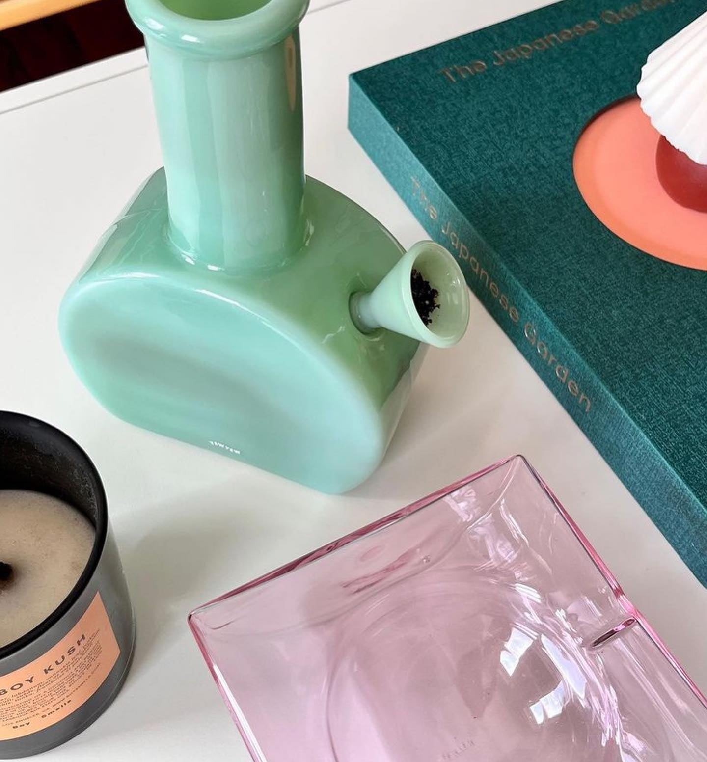 stylish cannabis accessories, aesthetic bongs, designer weed grinders, fashionable marijuana paraphernalia