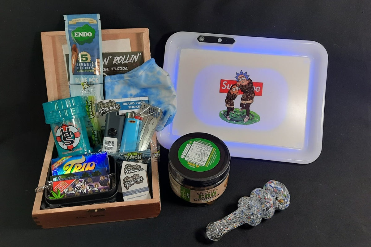 cannabis rolling accessories, art of rolling, weed grinder