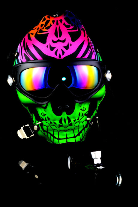 Gas Mask Acrylic Bong “Skull Party” – Assorted Designs