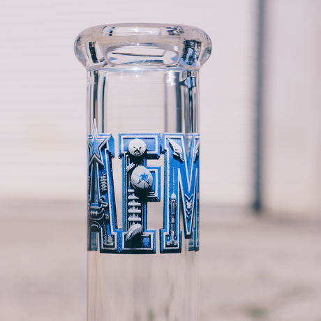 AFM 18" Dallas Football Beaker Bong, 5mm thick borosilicate glass, side view on white background