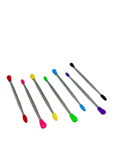 Double-sided dab tool with silicone tips