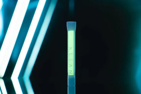 KLEAN White Series Taster - flat-tip mouthpiece close-up view