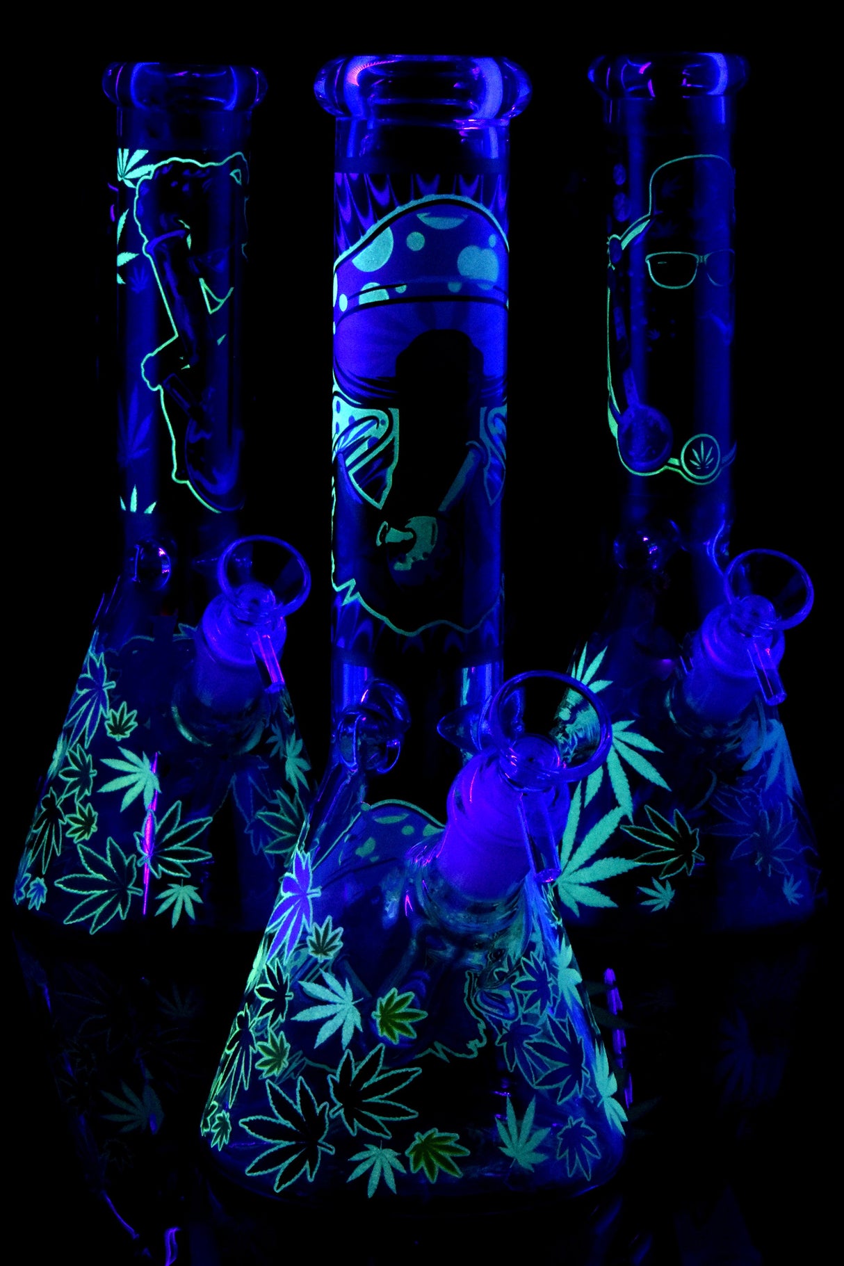 Glass GoG Glow Alien Beaker Bong “Area 420” – 18.8 mm – 10″ – Assorted Colors