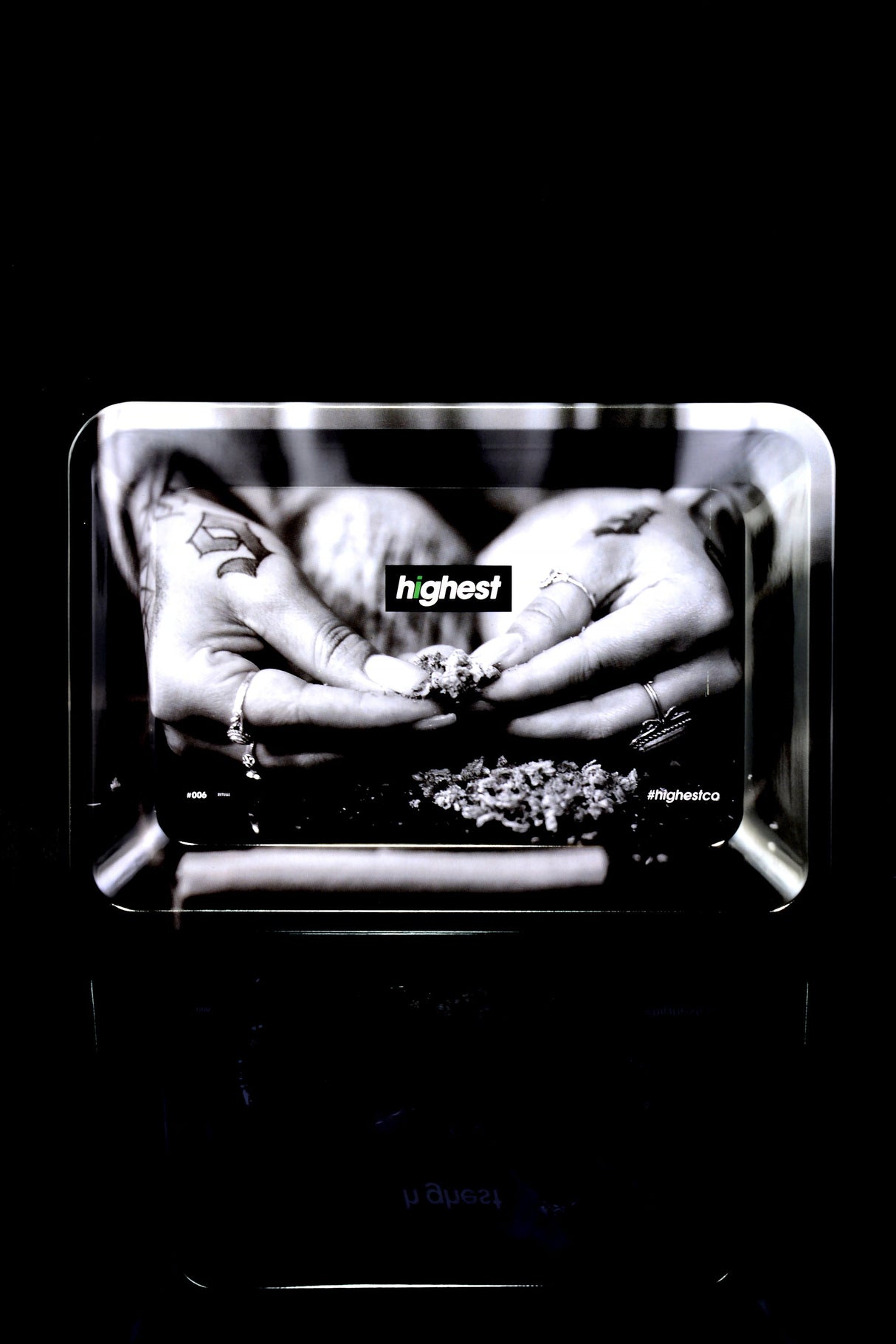 Small Art Metal Rolling Tray – 7″ × 5″ – Select Design