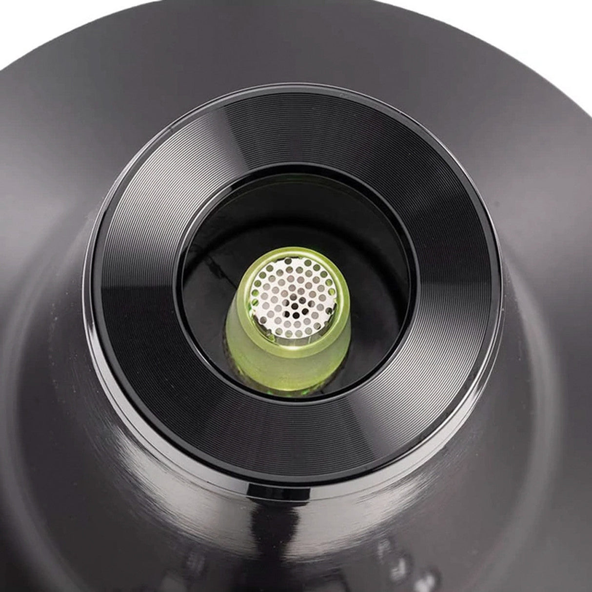 Arizer XQ2 Extreme Q v2 Vaporizer top view showing ceramic heating element