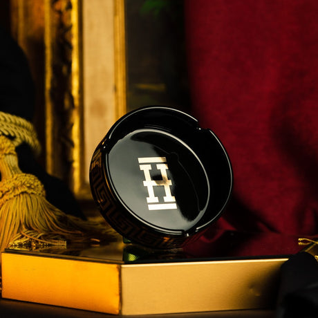 Hemper Old Money Ceramic Ashtray in Black and Gold, Elegant Design, Ideal for Rolling Accessories