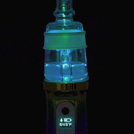 Ispire daab Induction eRig Kit with LED display illuminated, front view on dark background