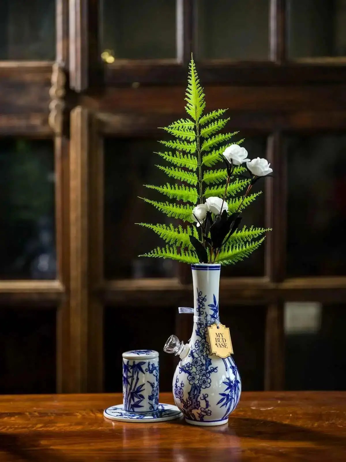 Luck Vase Bong – DankGeek