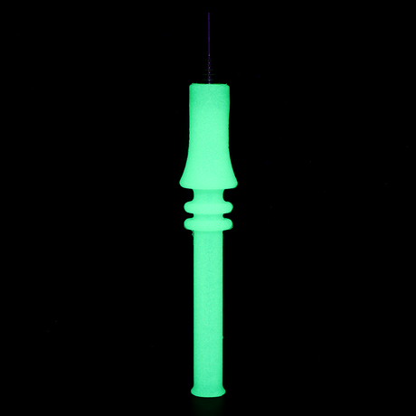 Blue Pulsar RIP dab straw made of medical-grade silicone, a travel-friendly option for wax and dabs