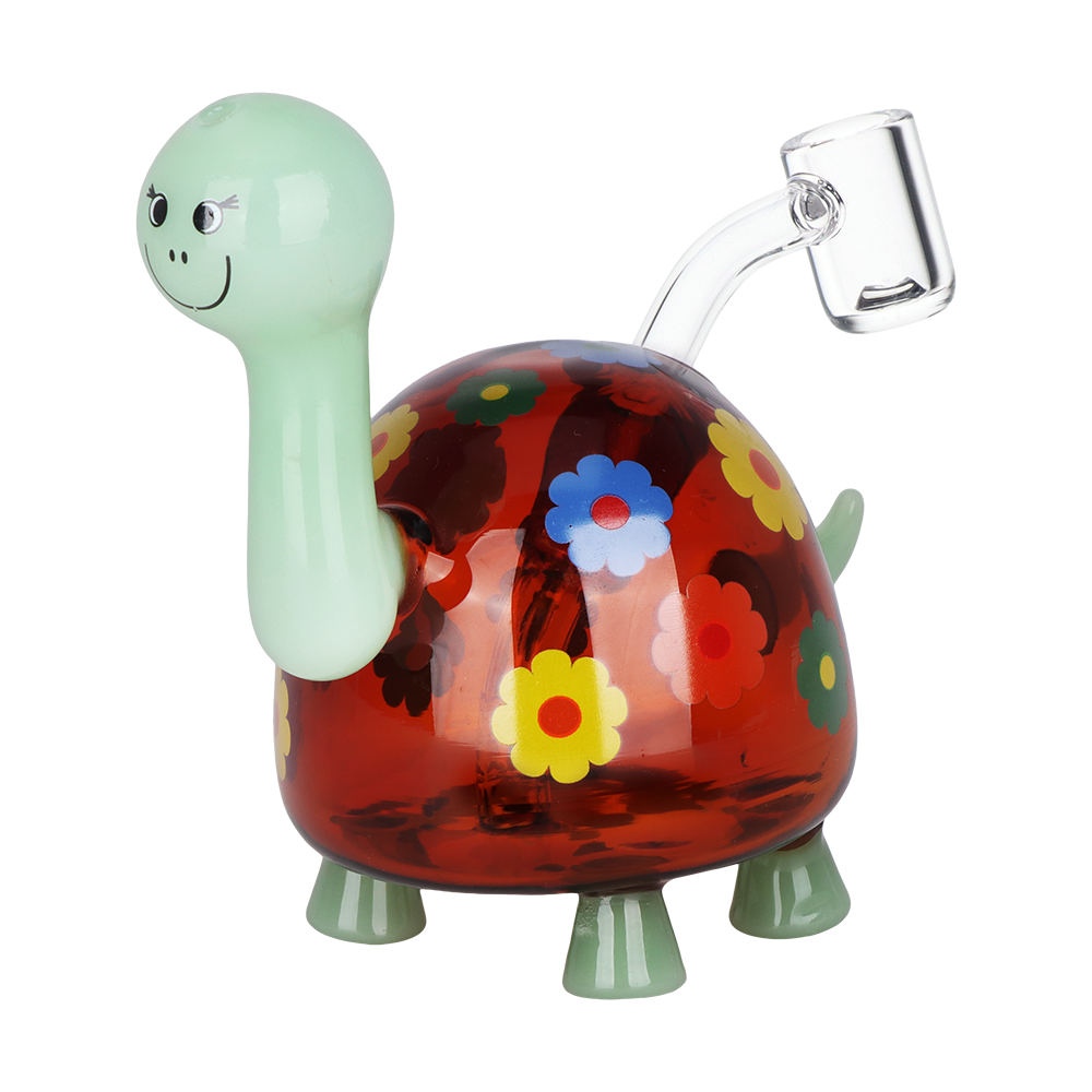 SeshGear Hippy Turtle dab rig includes a 14mm male quartz banger and has a 14mm female joint