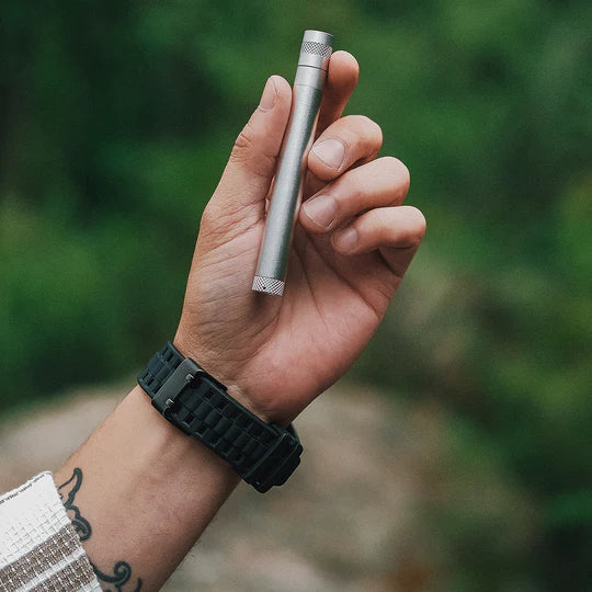 Smoke Honest StashLight – the Doob Tube & Refillable Lighter