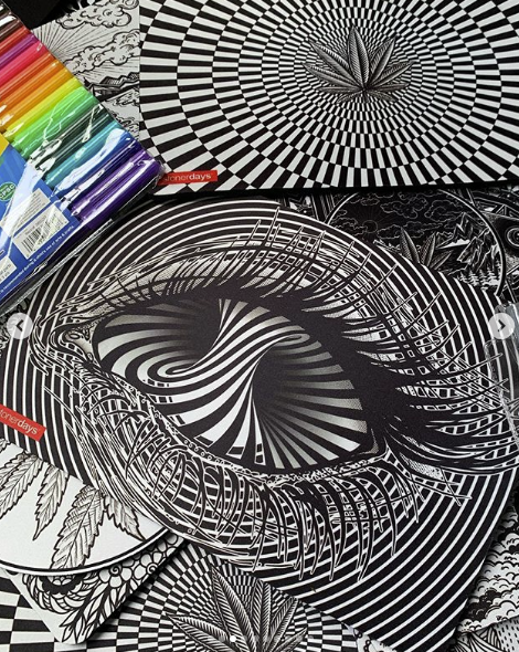 StonerDays Creativity Mat Winners set, featuring artistic black and white designs, top view