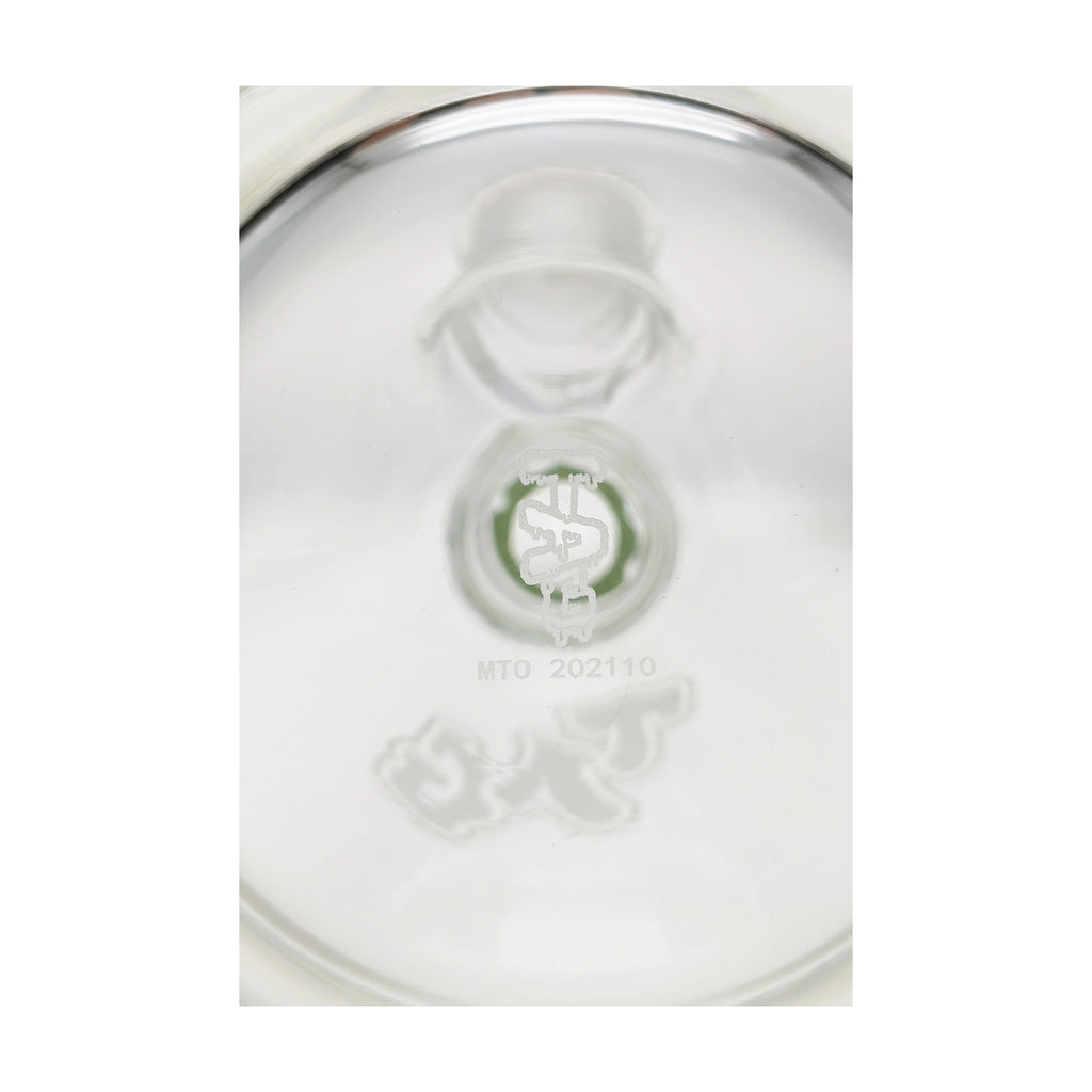 Close-up of TAG 16" Beaker Base with Helical Rod and 7mm Thickness