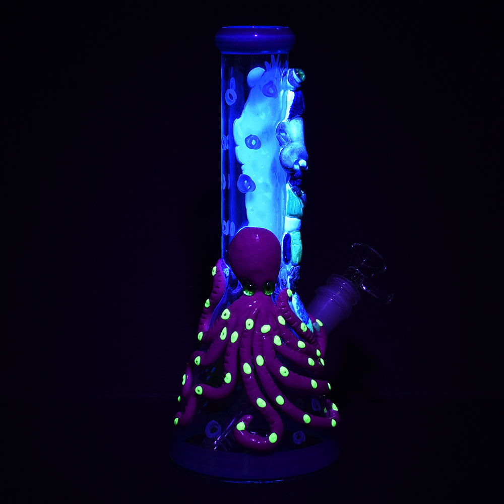 Glowing Under The Sea Themed Beaker Water Pipe with 3D Painted Design, Borosilicate Glass, Front View