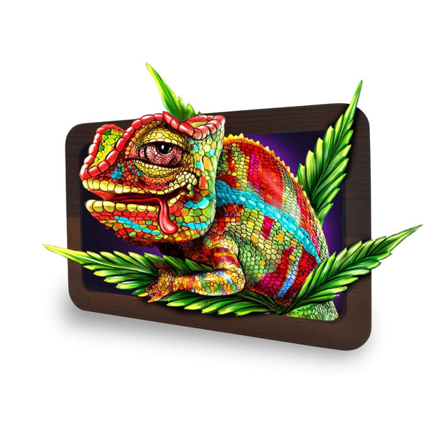 V Syndicate Medium High-Def Wood Rollin' Tray with Colorful Chameleon Design