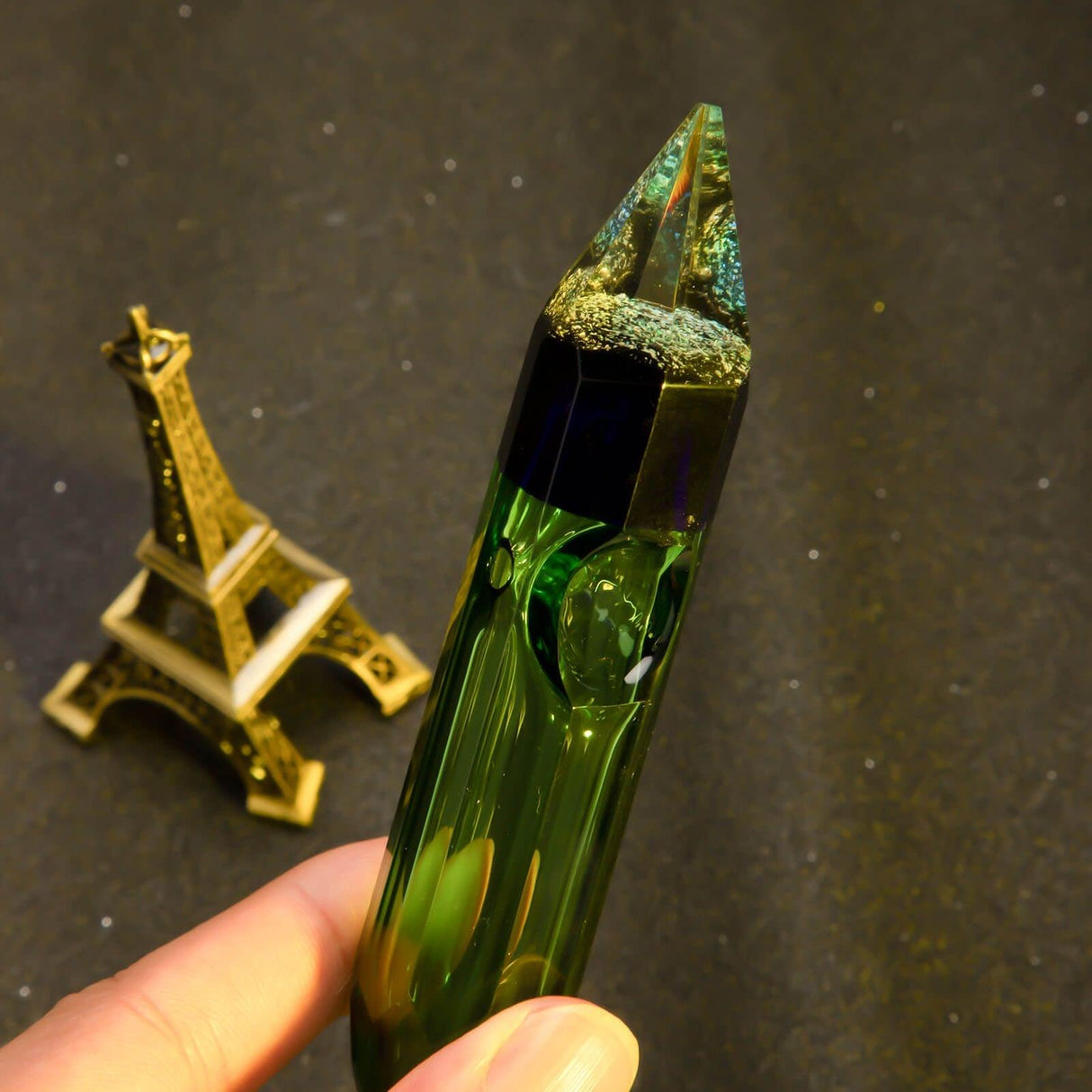 PILOT DIARY Crystal Hand Pipe - Close-up Side View with Eiffel Tower Miniature