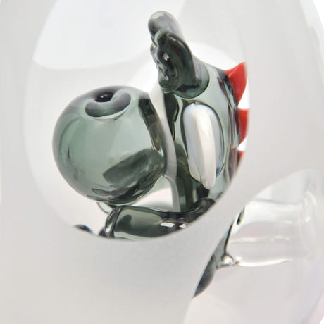 Calibear Frosted Yoshi Egg Bong close-up, quartz design, ideal for concentrates